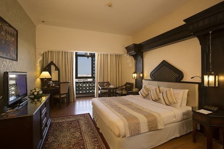 Last minute offer !! arabian courtyard hotel & spa bur dubaï Last minute offer !! arabian courtyard hotel & spa bur dubaï